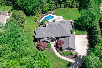 560 Club Drive, Aurora, OH 44202 - Photo 2
