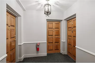 3167 Linden Road #201, Rocky River, OH 44116 - Photo 4
