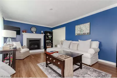 344 Karen Drive, Chardon, OH 44024 - Photo 8