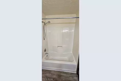 888 Rosamond Avenue, Akron, OH 44307 - Photo 10