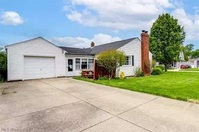 1114 Lincoln Avenue, Cuyahoga Falls, OH 44223 - Photo 2