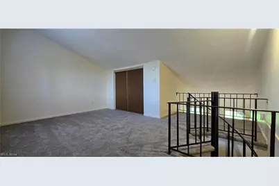 899 Rosamond Avenue, Akron, OH 44307 - Photo 14