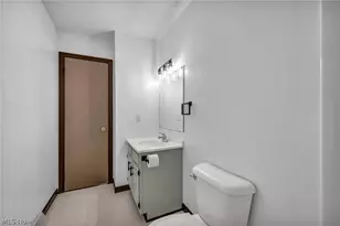 1144 Noble St, Barberton, OH 44203 - Photo 22