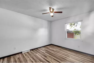 1144 Noble Street, Barberton, OH 44203 - Photo 18