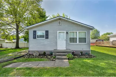 1144 Noble Street, Barberton, OH 44203 - Photo 2
