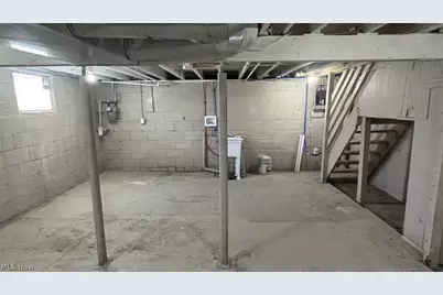 750 Brown Street, Akron, OH 44311 - Photo 22