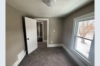 750 Brown Street, Akron, OH 44311 - Photo 12