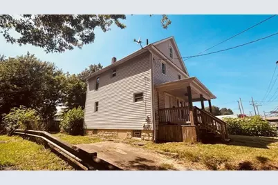750 Brown Street, Akron, OH 44311 - Photo 2