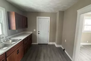 750 Brown St, Akron, OH 44311 - Photo 10