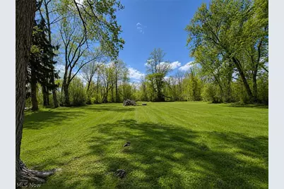 9614 Ravenna Road, Twinsburg, OH 44087 - Photo 2
