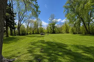 9614 Ravenna Rd, Twinsburg, OH 44087 - Photo 2