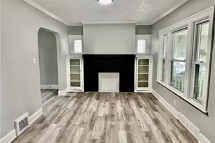 878 E 130th St, Loveland, OH 44108 - Photo 2