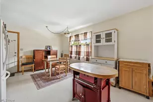 1752 Ansley Way, Salem, OH 44460 - Photo 8