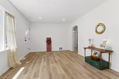 4871 15th Street SW, Canton, OH 44710 - Photo 6