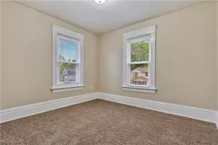 796 Dayton St, Akron, OH 44310 - Photo 18