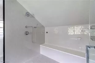 35 Murwood Dr, Moreland Hills, OH 44022 - Photo 30
