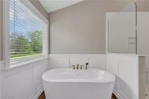 386 Weatherstone Dr, Wadsworth, OH 44281 - Photo 34