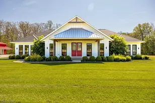 20935 Indian Hollow Rd, Wellington, OH 44090 - Photo 2