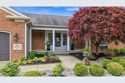 100 Forest Hill Drive, Hubbard, OH 44425 - Photo 4