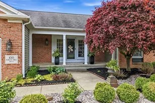 100 Forest-Hill Dr, Hubbard, OH 44425 - Photo 4