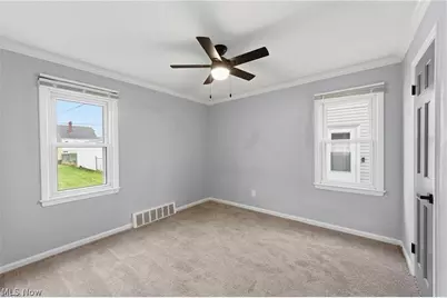 2819 Lincoln Avenue, Parma, OH 44134 - Photo 8