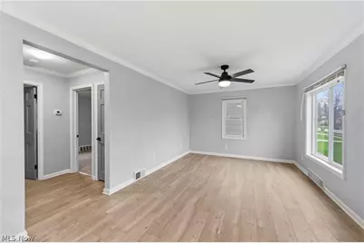 2819 Lincoln Avenue, Parma, OH 44134 - Photo 4