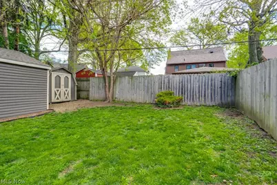 375 Roslyn Avenue, Akron, OH 44320 - Photo 26