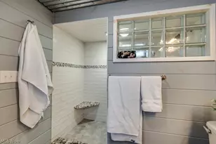 375 Roslyn Ave, Akron, OH 44320 - Photo 22