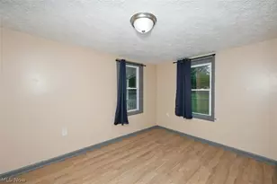 916 Abington Rd, Akron, OH 44312 - Photo 18