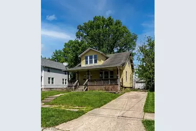 1570 Bonnie Brae Avenue NE, Warren, OH 44483 - Photo 1