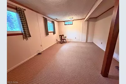 7090 Hillridge Avenue NE, Canton, OH 44721 - Photo 14