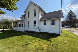 830 Bunker Hill Rd, Ashtabula, OH 44004 - Photo 2