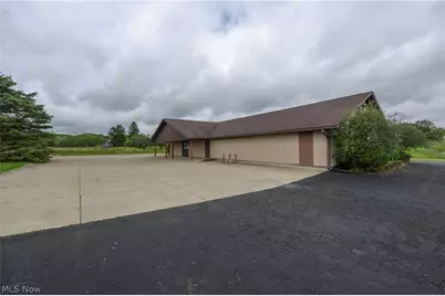2587 Alabama Avenue SW, Dalton, OH 44618 - Photo 2