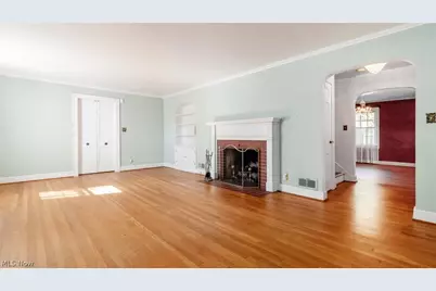 2751 E Ridgewood Circle, Zanesville, OH 43701 - Photo 8