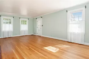 2751 E Ridgewood Cir, Zanesville, OH 43701 - Photo 10
