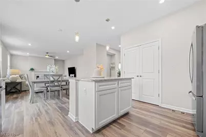 23840 Pine Valley Drive, Columbia Station, OH 44028 - Photo 10