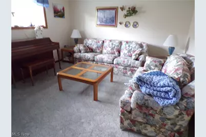 63 Lynn Drive, Williamstown, WV 26187 - Photo 4