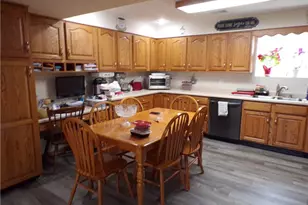 63 Lynn Dr, Williamstown, WV 26187 - Photo 8