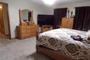 63 Lynn Dr, Williamstown, WV 26187 - Photo 10