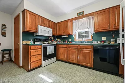 2540 Edgewood Avenue, Alliance, OH 44601 - Photo 4