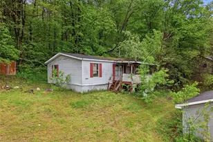 46149 Walnut St, Rogers, OH 44455 - Photo 2