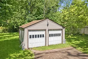 210 5th Ave, Hubbard, OH 44425 - Photo 6