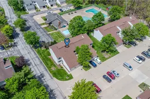 5556 Hilltop Oval, Parma, OH 44134 - Photo 2
