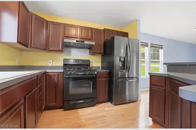 182 Elizabeth Parkway, Akron, OH 44304 - Photo 8