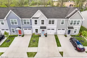1278 Divot Circle, Akron, OH 44313 - Photo 1