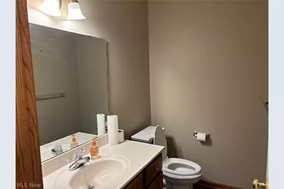 1136 Pine Bluff Drive NE, New Philadelphia, OH 44663 - Photo 20