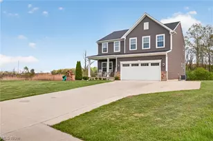 1116 Keenan Ct, Grafton, OH 44044 - Photo 2