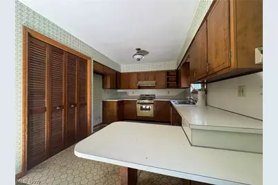 1651 N Trend Drive, Zanesville, OH 43701 - Photo 16