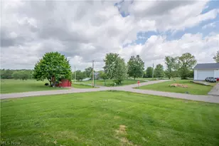 4544 Lakeknoll St, Louisville, OH 44641 - Photo 40
