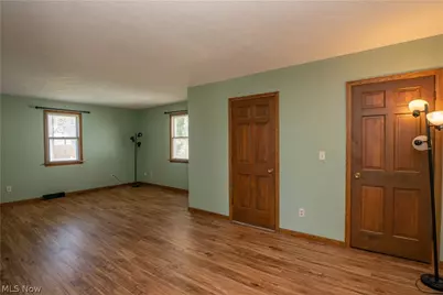 215 8th Street SW, Massillon, OH 44647 - Photo 10